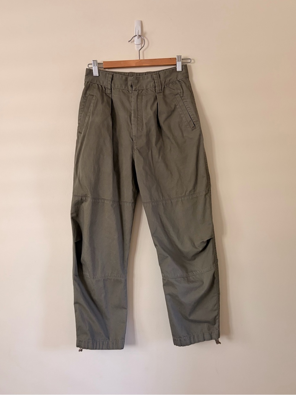 Uniqlo U Khaki Olive Tapered Pants 0